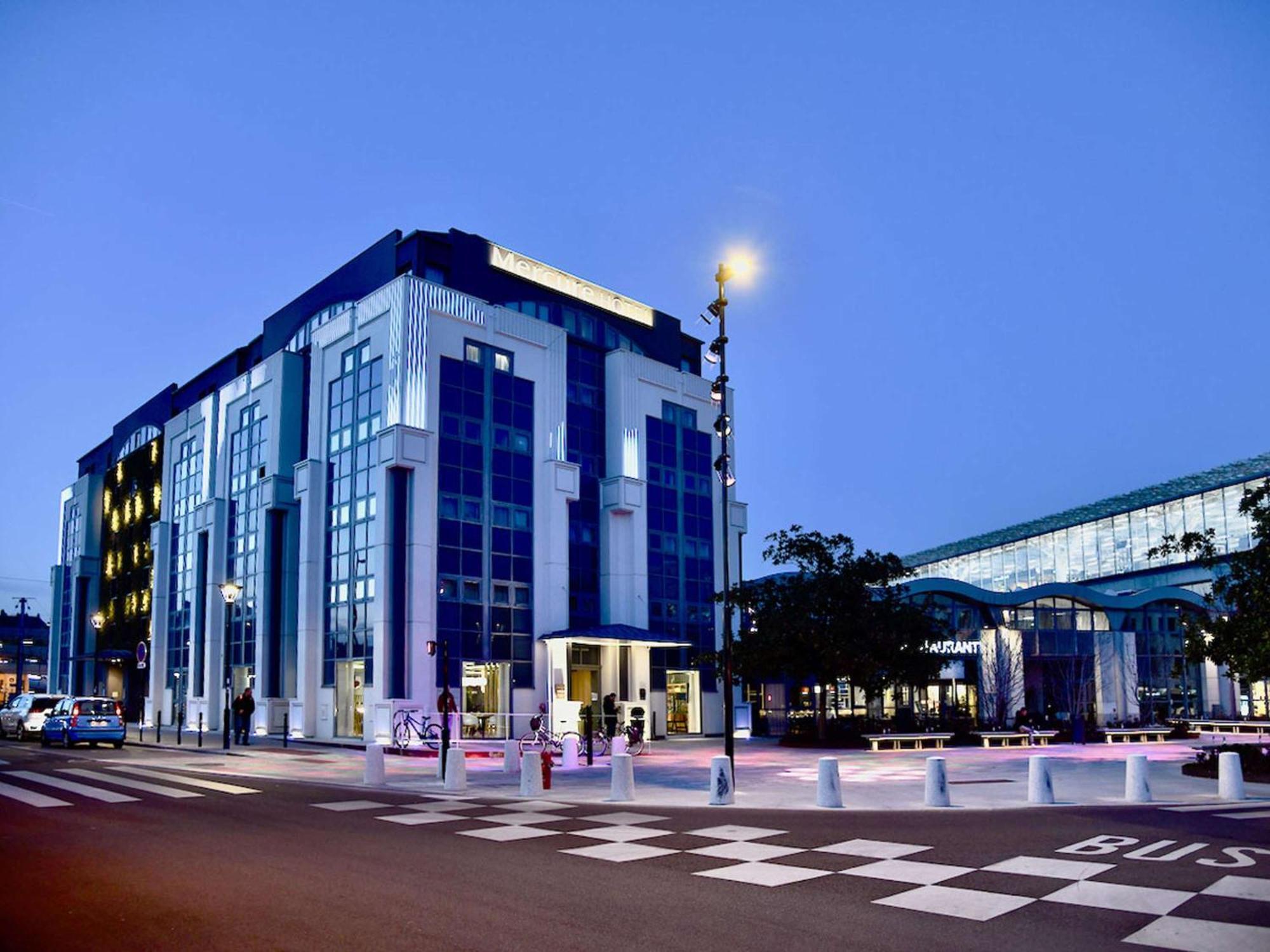 Отель Mercure Nantes Centre Gare Экстерьер фото