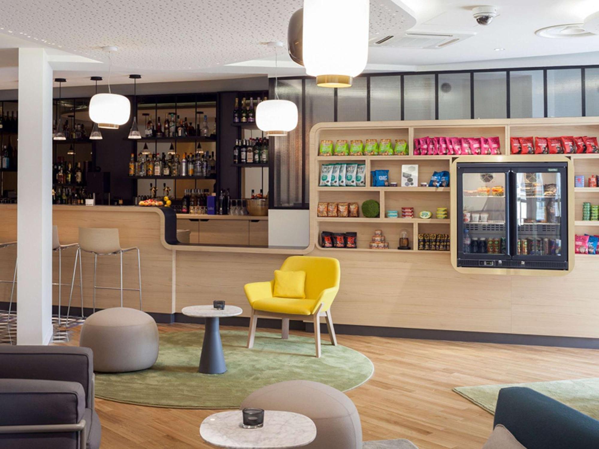Mercure Nantes Centre Gare Экстерьер фото